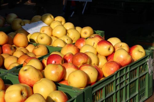 apple market fruit