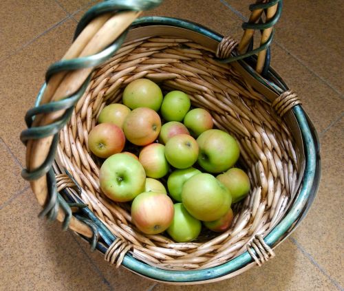 apples basket fruit