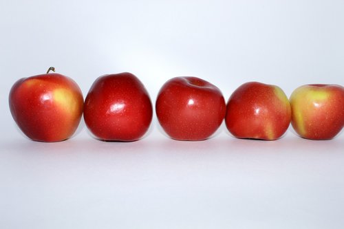apples  apple  fruits