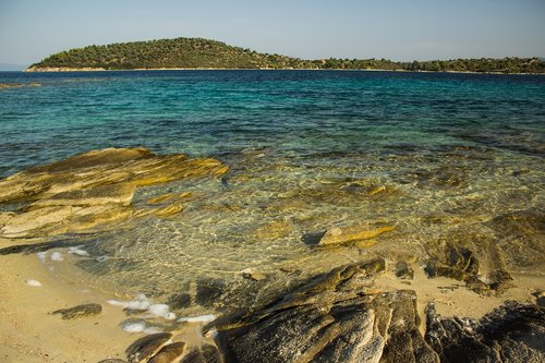 aquamarine  bay  beach