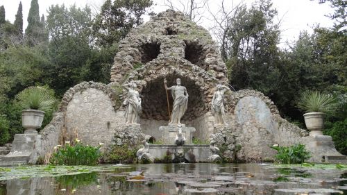 arboretum water fountain
