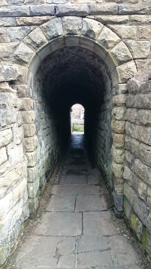 arch tunnel stone