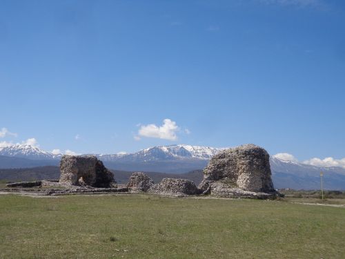 archaeological site l'aquila abruzzo