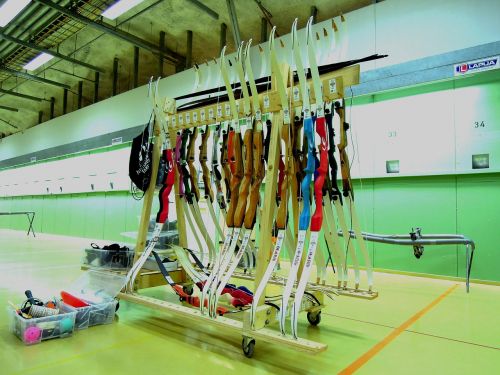 archery strings rack