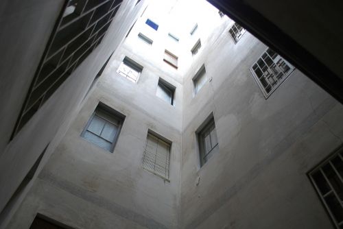 architecture barcelona courtyard