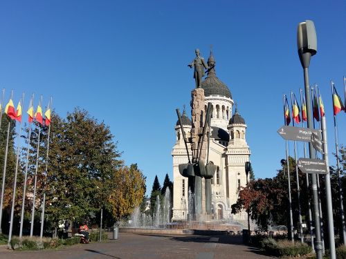 architecture outdoors flag