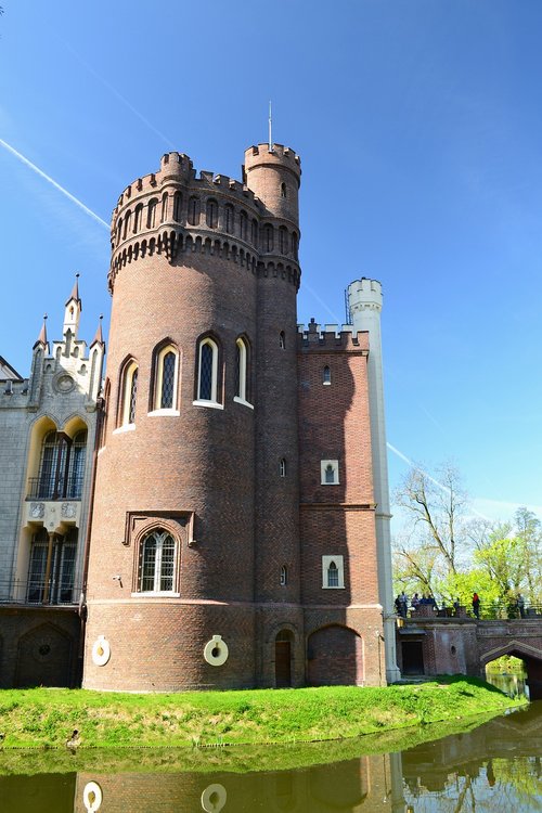 architecture  tower  the palace