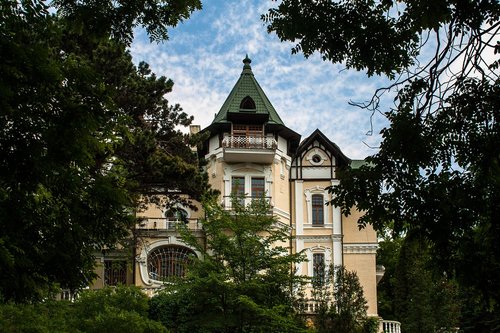 architecture  homestead  the façade of the