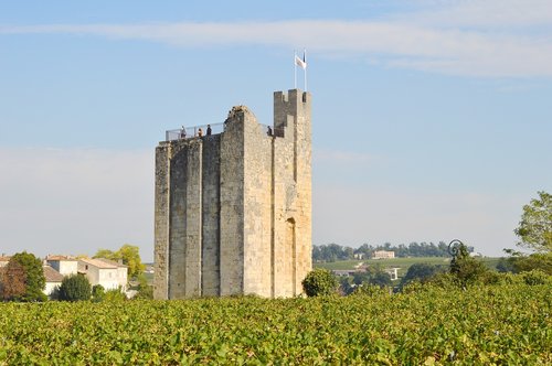 architecture  saint-emilion  castle