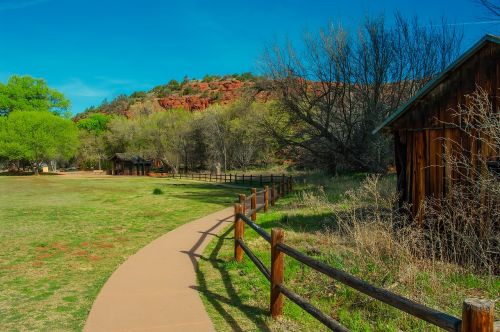 arizona picnic area walkway