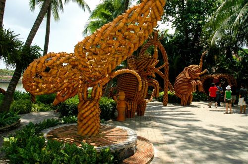 art flower pots park