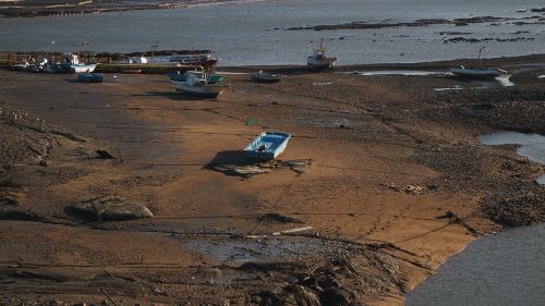 asan embankment tidal sea