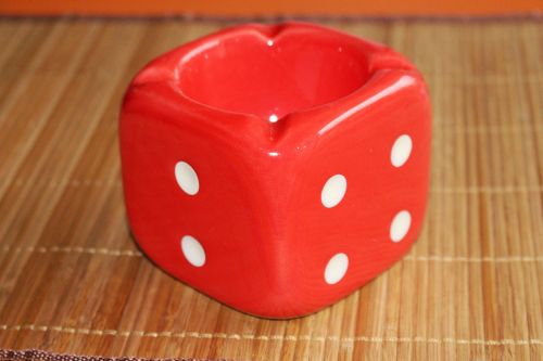 ashtray cube red