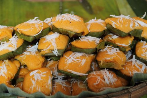 toddy palm cake sweets candy thailand