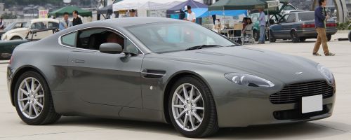 aston martin v8