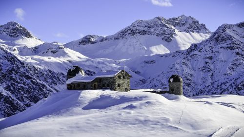 astronomical observatory snow telescope