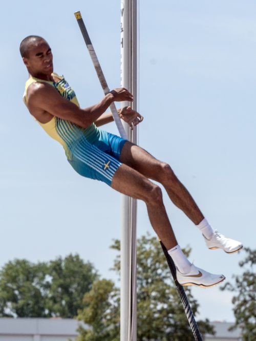 athletics pole vault sport