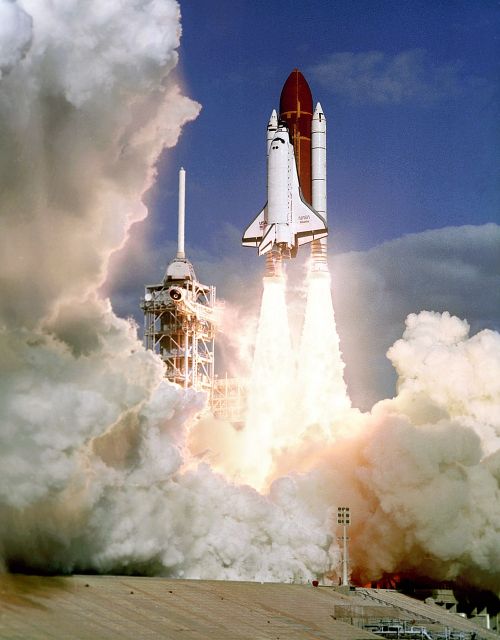 atlantis space shuttle launch liftoff rocket