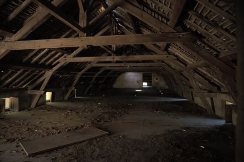 attic empty wood
