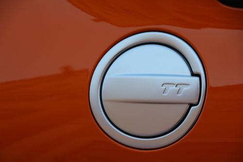 audi tt fuel tank cap orange