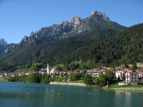 auronzo di cadore lake dolomites