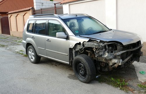auto  accident  vehicle
