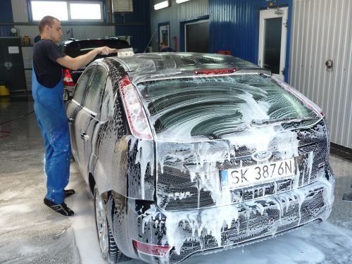 auto washing car