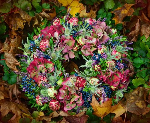autumn wreath arrangement