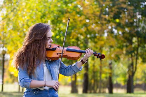 autumn  girl  violin