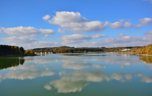 autumn  dam  panorama