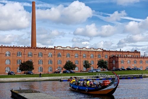 aveiro canal boat