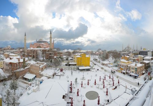 aya sofia sultanahmet snow