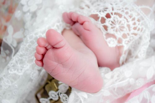 baby feet cute