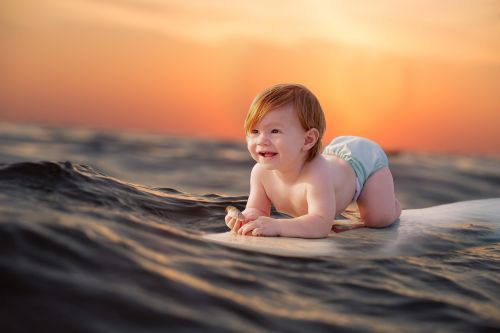 baby surf sea