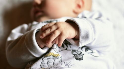 baby hands small child
