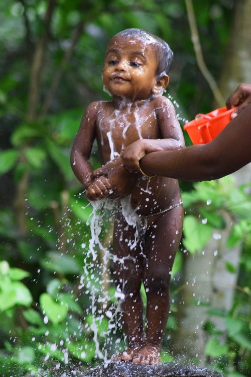 baby  nature  bathing