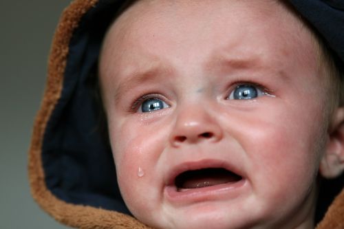 baby tears small child
