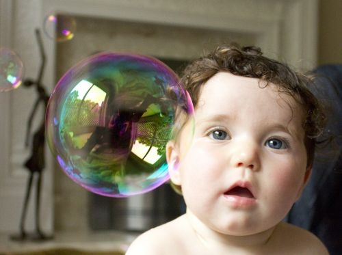 baby soap bubble young