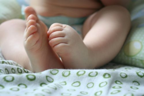 baby feet child
