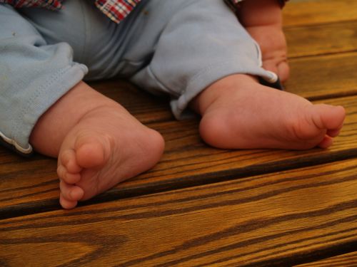 baby feet baby feet