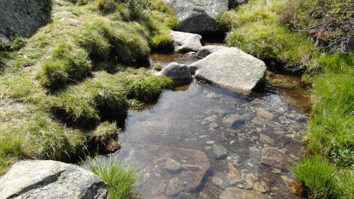 bach mountain water