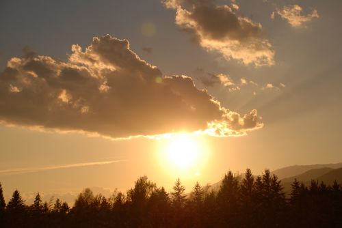 backlight cloud sky