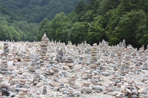 baekdamsa stone tower wish
