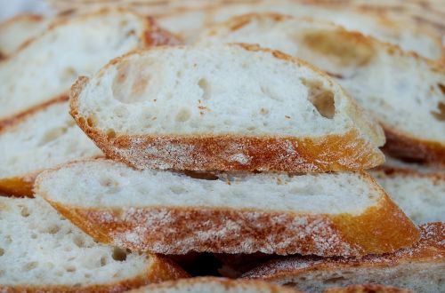 baguette bread baked goods