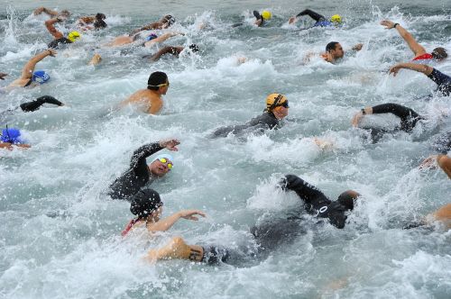 bahrain triathlon swimming