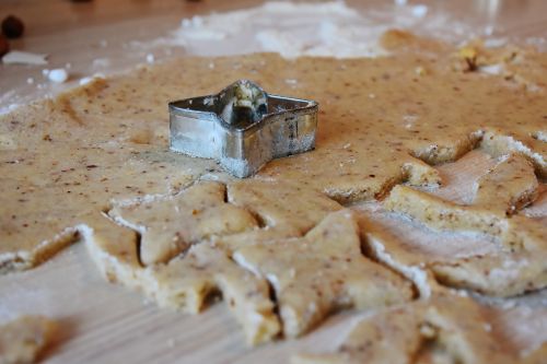 bake dough flour sugar