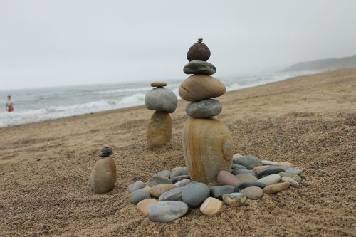 balance cairns stone sculpture