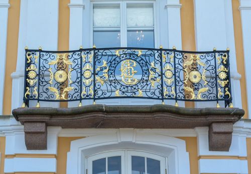 balcony baroque gold