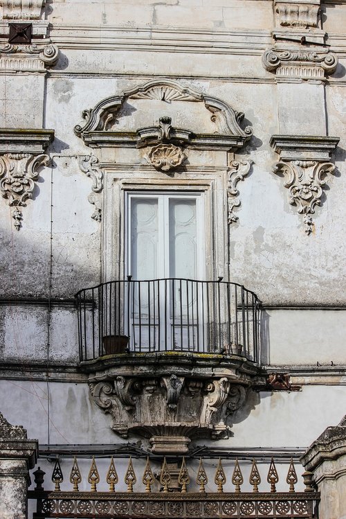 balcony  baroque  facade