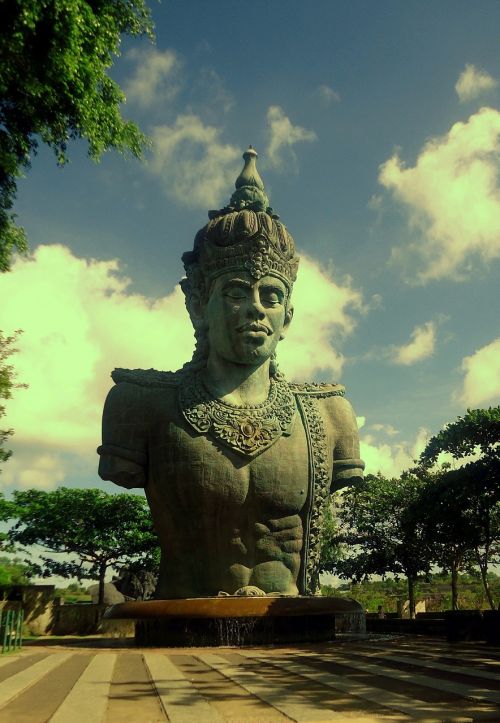 bali indonesia statue